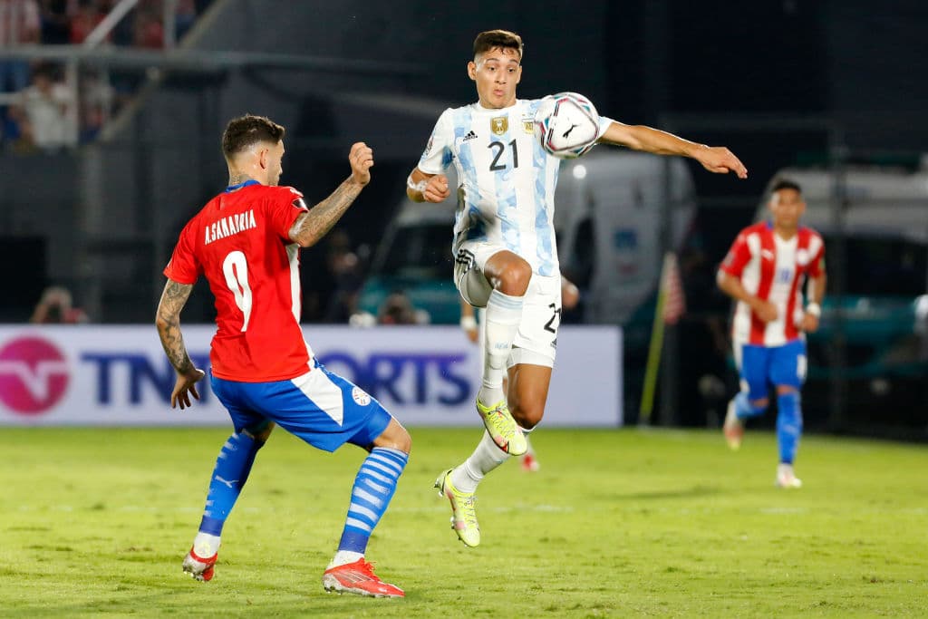 Argentina no logra batir las redes paraguayas y se conforman con el empate 0-0.