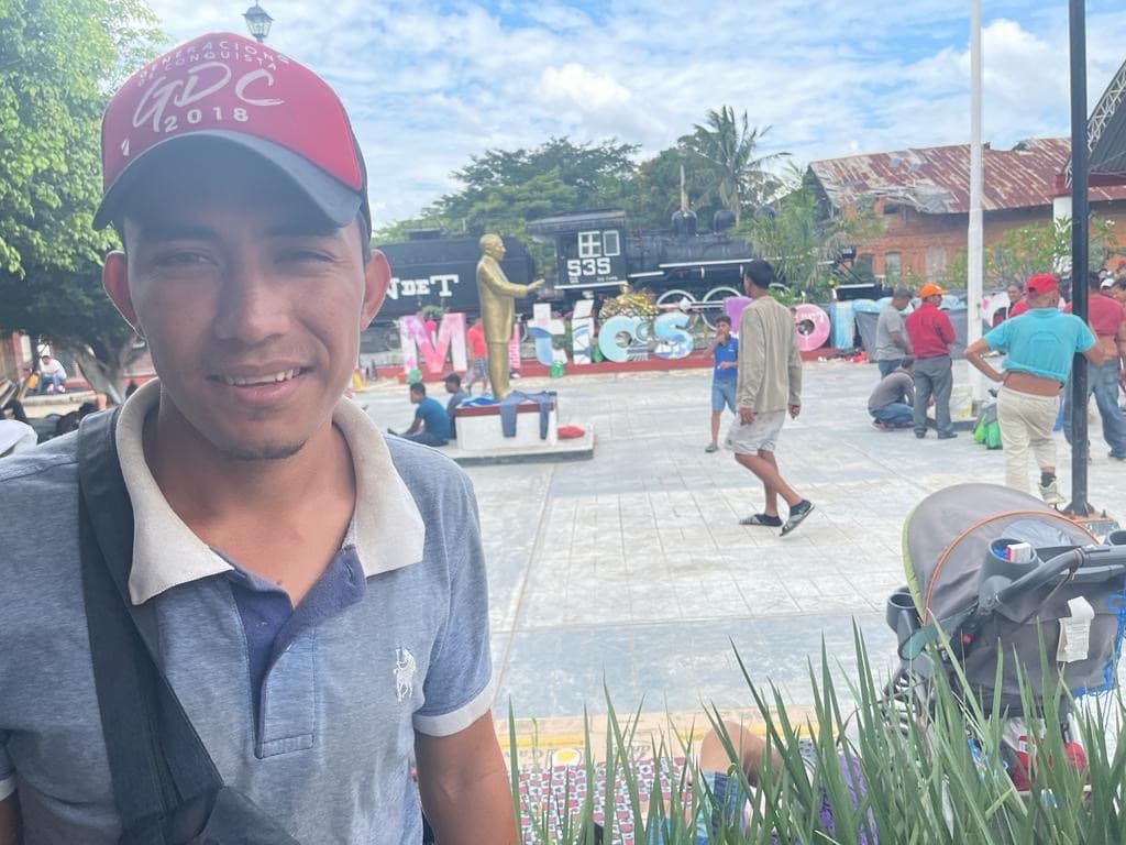 Carlos, dirante un descanso cerca de Cayula, México.