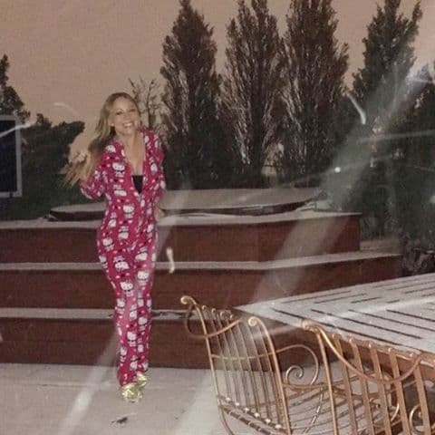 Ni el frío le quita lo sexy a Mariah Carey.