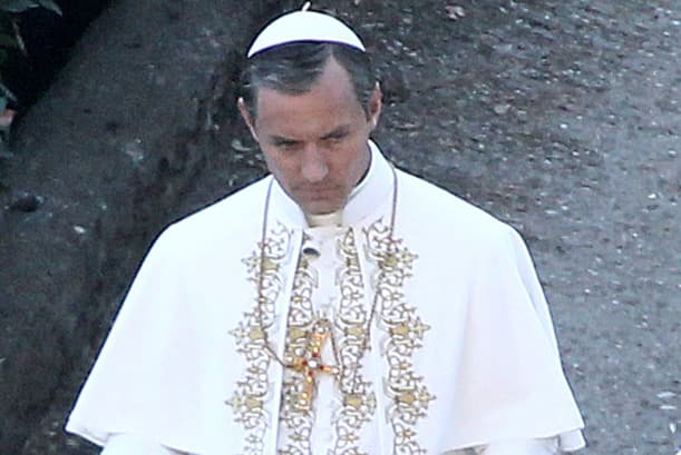 Con esta nueva imagen fue cómo captamos a Jude Law.