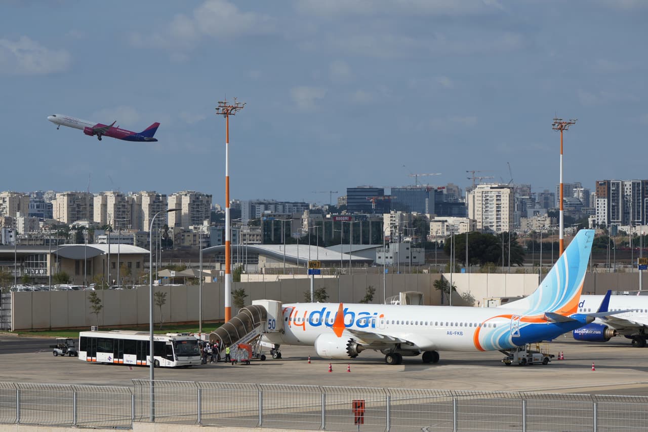 ¿Quiénes son los hombres misteriosos que intervinieron para evitar que el avión de FlyDubai se estrellara?
