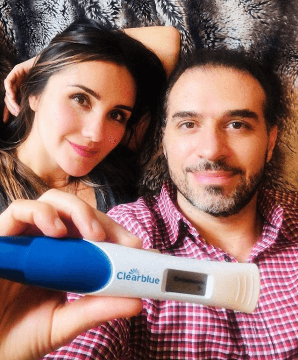 La cereza del pastel en esta ola de anuncios la dio apenas el 8 de junio la cantante y actriz Dulce María, quien junto con su marido Paco Álvarez anunció que
<b><a href="https://www.univision.com/famosos/otro-bebe-rebelde-dulce-maria-confirma-que-esta-embarazada-de-su-primer-hijo-fotos" target="_blank">esperan a su primer hijo. </a></b>
<br>