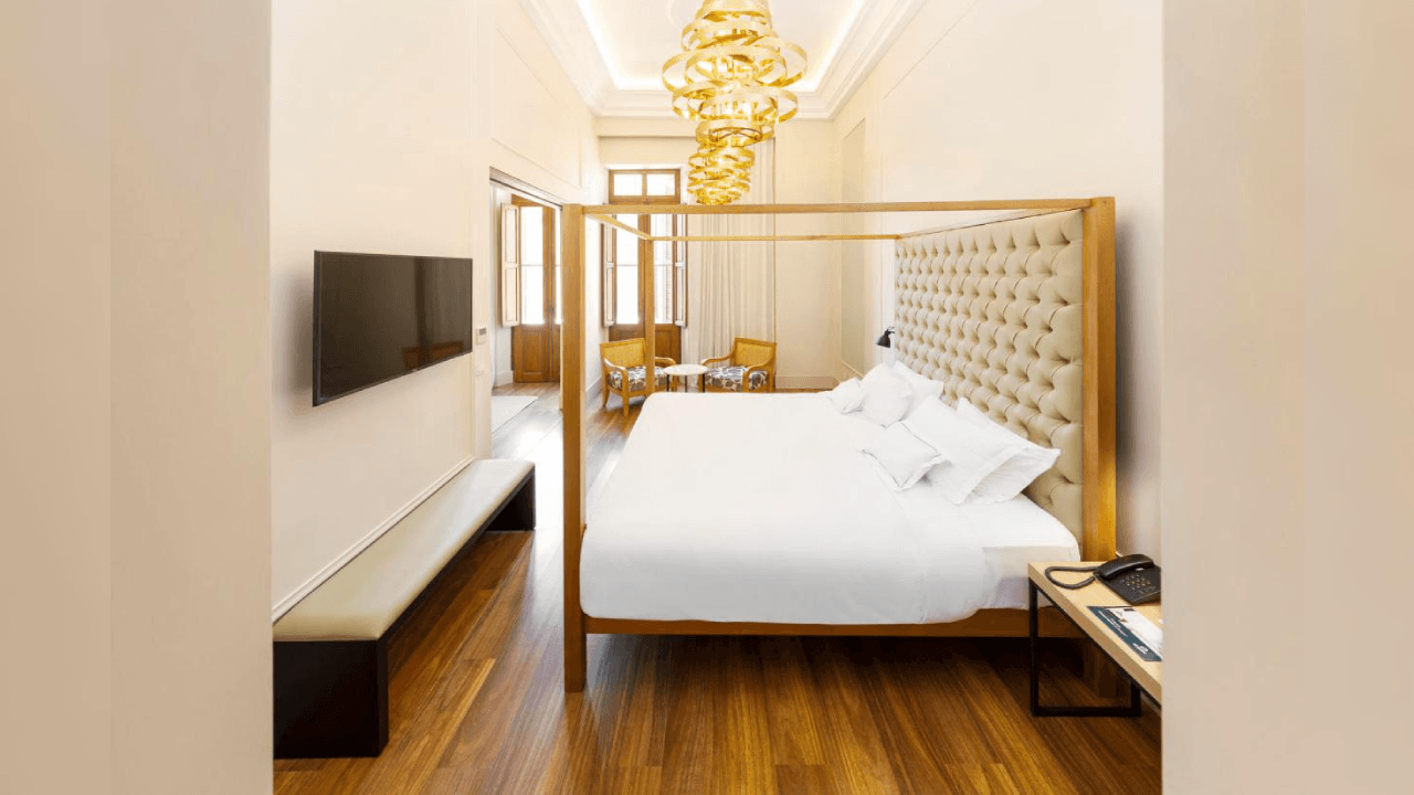 El servicio de habitaciones de cinco estrellas tendrá a Ronaldinho en esta habitación.