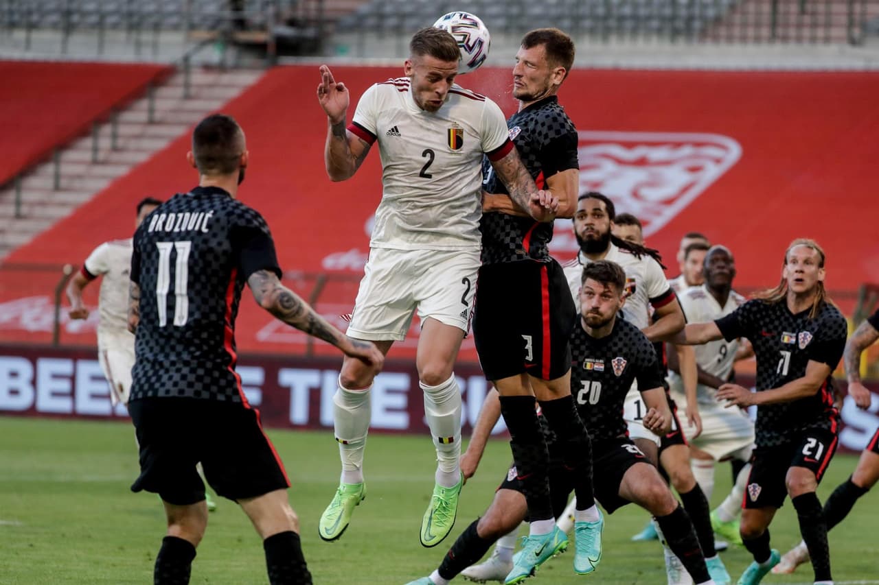 Bélgica derrota por la mínima a Croacia durante el último partido amistoso internacional previo a la Euro 2021. El único tanto de la tarde cayó por parte de Romelu Lukakú a los 38 minutos del encuentro. El sábado 12, los belgas abrirán contra Rusia, mientras que los croatas enfrentarán a Inglaterra el domingo 13 de junio.