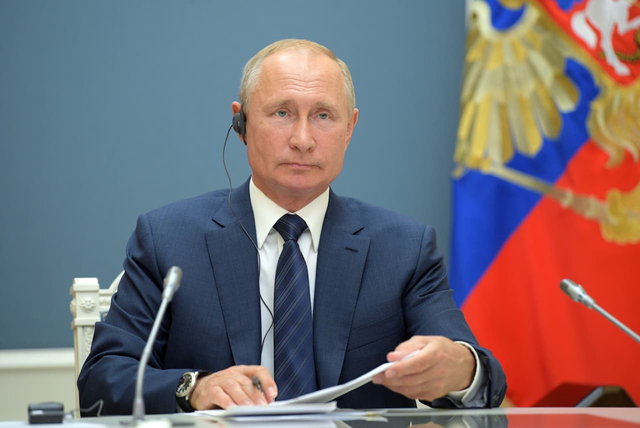 Presidente de Rusia, Vladimir Putin en reunión con mandatarios. 1ro de julio de 2020.