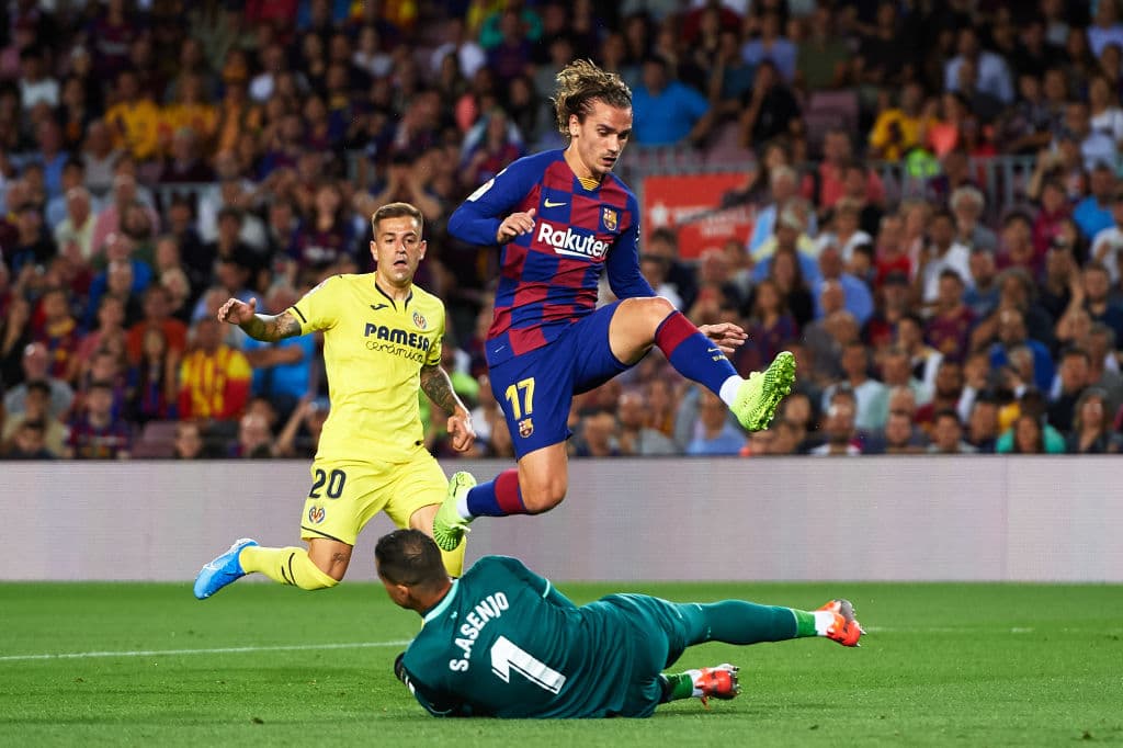 Desgarro muscular que lo dejó fuera del 11 de noviembre de 2013 al 6 de enero de 2014 (56 días) que lo dejaron fuera otras 9 partidos.