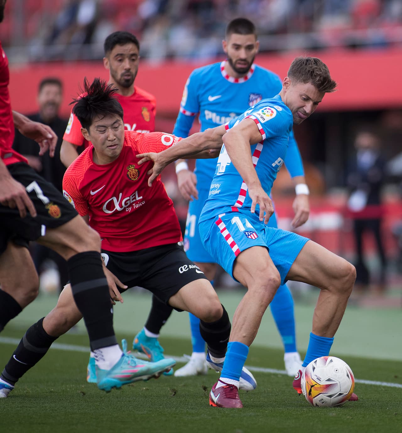 El compromiso fue muy ríspido ya que los dos equipos practican ese estilo de juego.
<br>