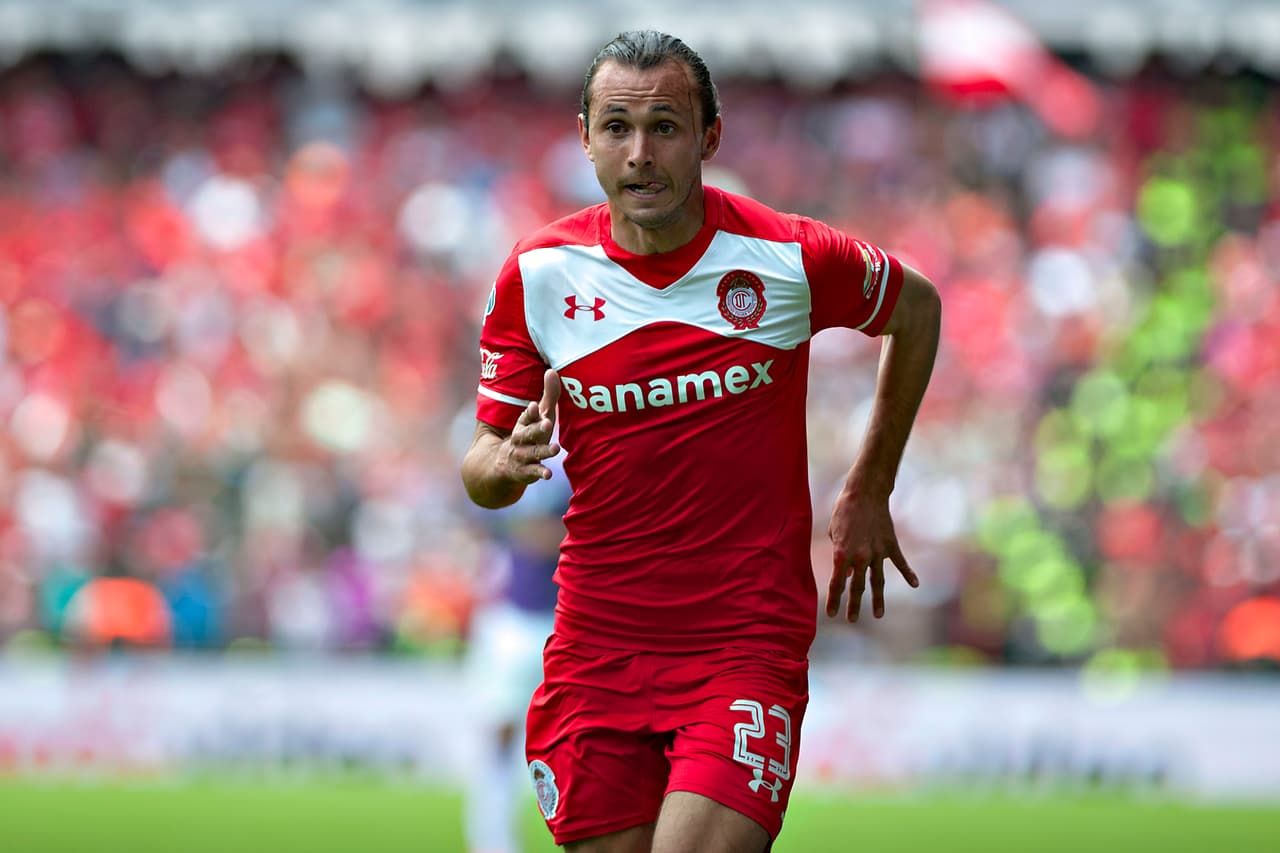Action photo during the match Toluca vs Jaguares, Corresponding a 9st round of the Apertura 2015 Liga Bancomer MX at Nemesio Diez Stadium, in the photo: Omar Arellano of Toluca Foto de accion durante el partido Toluca vs Jaguares, correspondiente a la Jornada 9 del Torneo Apertura 2015 de la Liga BBVA Bancomer MX, en el Estadio Nemesio Diez, en la foto: Omar Arellano de Toluca 20/09/2015/MEXSPORT/Javier Ramirez.