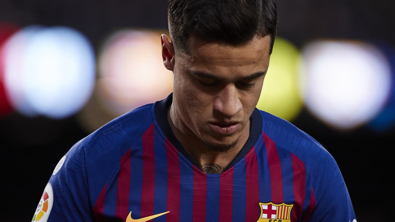 Coutinho lo está pasando mal enfundado en la camiseta del FCB.