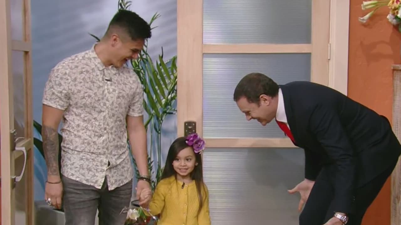 Alan Tacher le dio la bienvenida a Régulo Caro, quien llegó acompañado de una princesa.