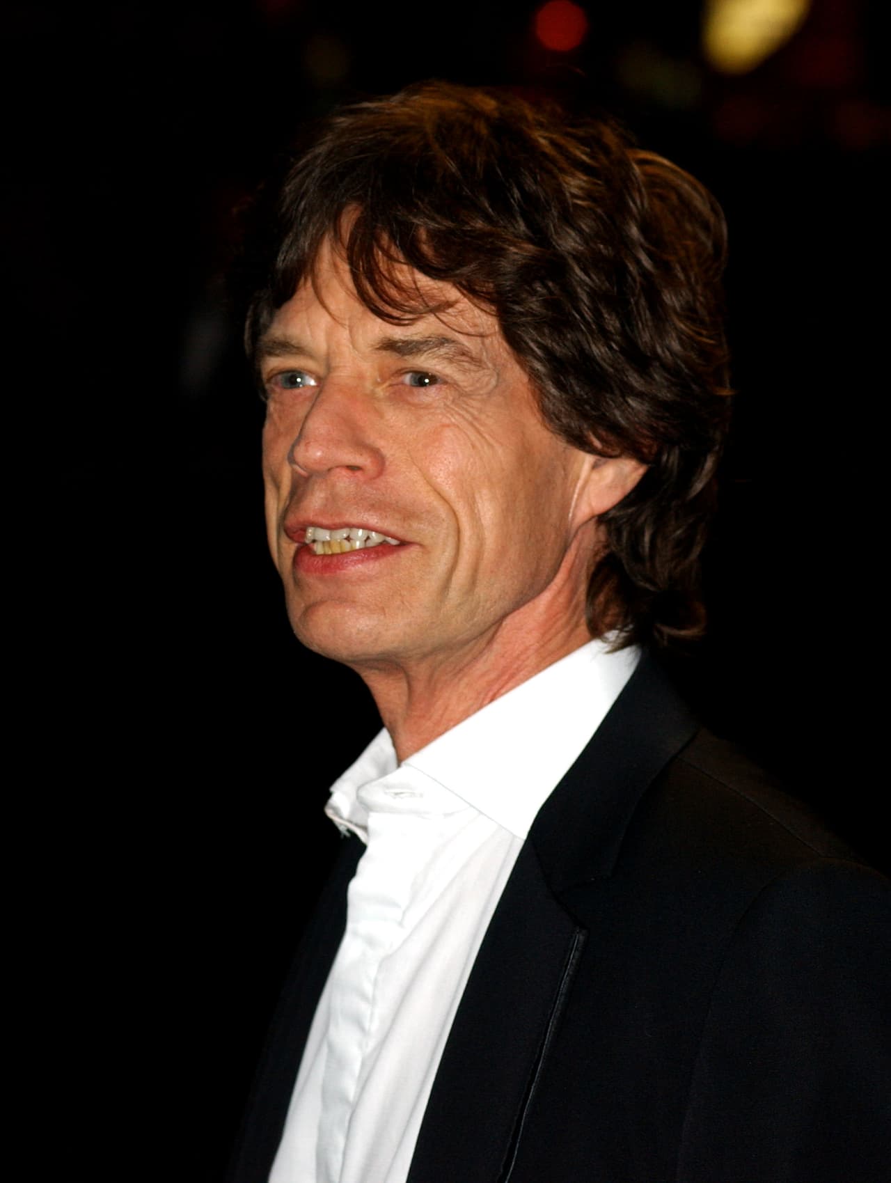 Jerry Hall le solicitó el divorcio a Jagger, pero tal parece que el motivo no fue la niñera, sino una tercera mujer con la que el rockero le fue infiel a su entonces esposa.