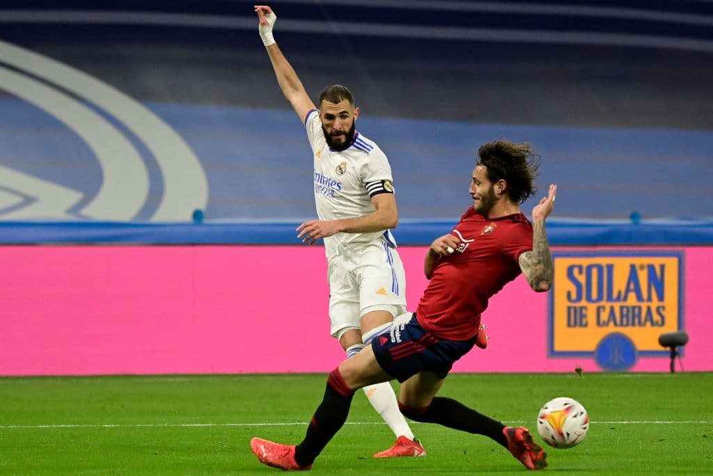 La defensa de Osasuna no deja que la artillería pesada del Real Madrid los penetre y firman el empate 0-0.