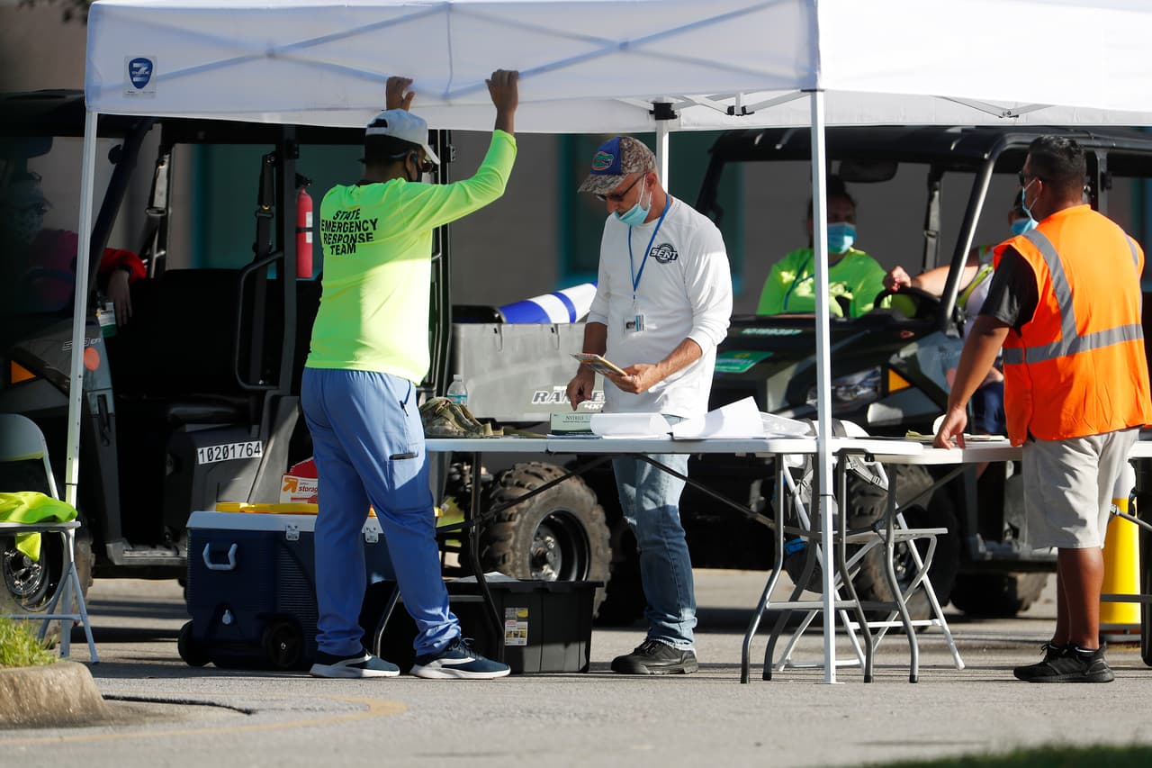 Disminuyen a 2,331 los casos de coronavirus en Florida pero la tasa de positividad sobrepasa el 6%