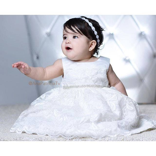 Con esta maravillosa foto de su ángel, Ana dijo adiós al 2015.