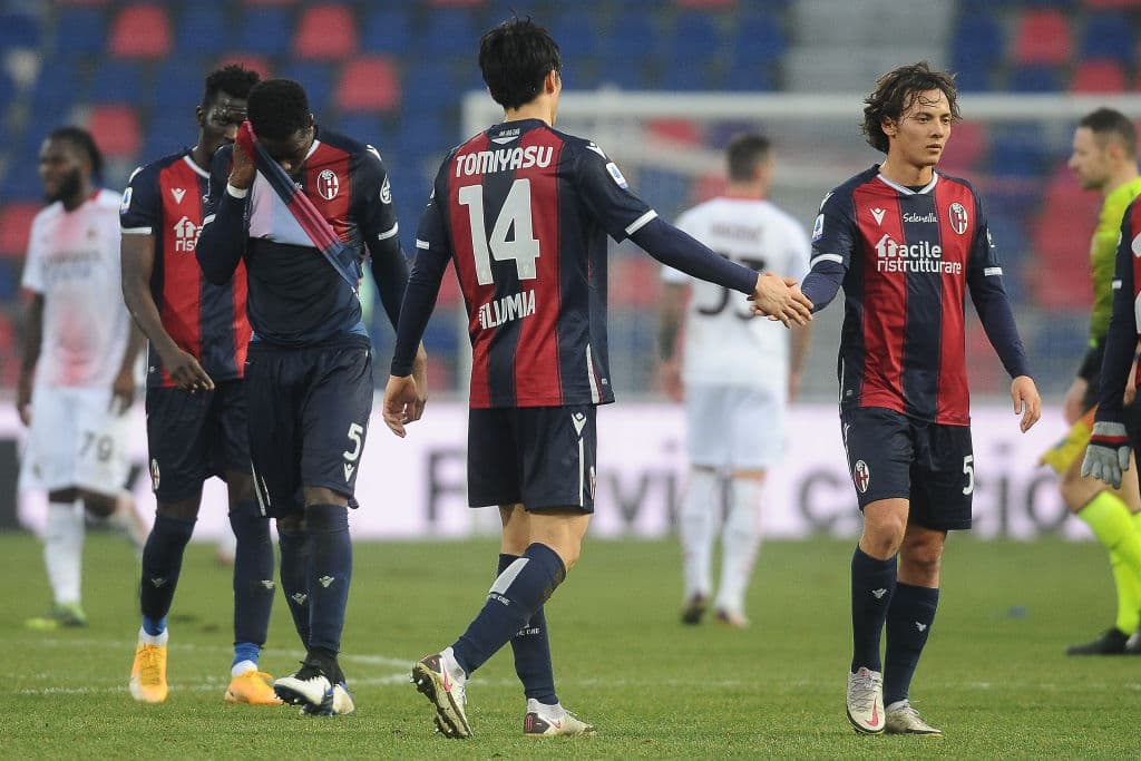 Rebic (26’) abrió el marcador y Kessie (55’) creció la diferencia tras cobrar una pena máxima. Andrea Poli (81’) hizo el descuento. Milan ya le saca cinco puntos de diferencia al Inter en la competencia por la cima de la Serie A; Bolonia se quedó a media tabla con 20 unidades.