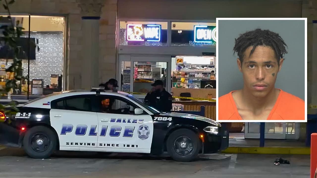 Davonta Mathis está acusado de homicidio capital, asesinato y evasión del arresto por las muertes de los dos trabajadores.
<br>