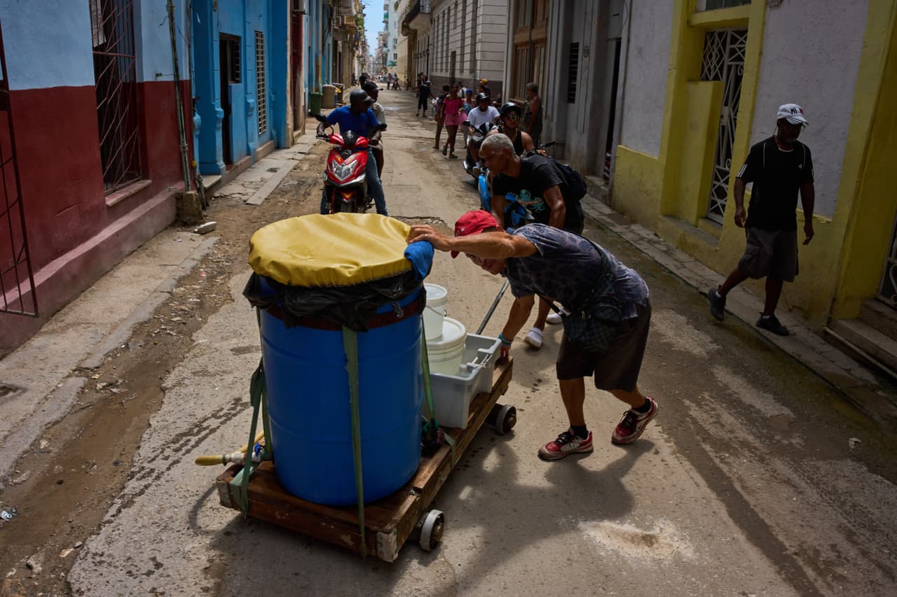 Al menos 2,7 millones de cubanos sufren falta de agua en medio de la crisis energética