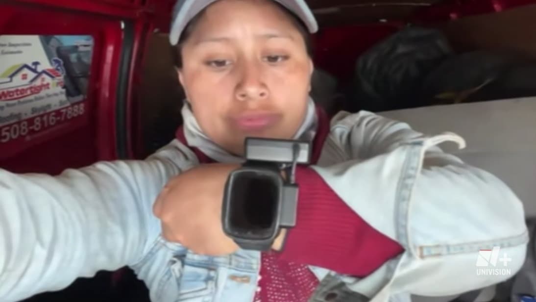 ICE monitorea con GPS a una madre migrante ecuatoriana que teme ser detenida mientras trabaja en Estados Unidos