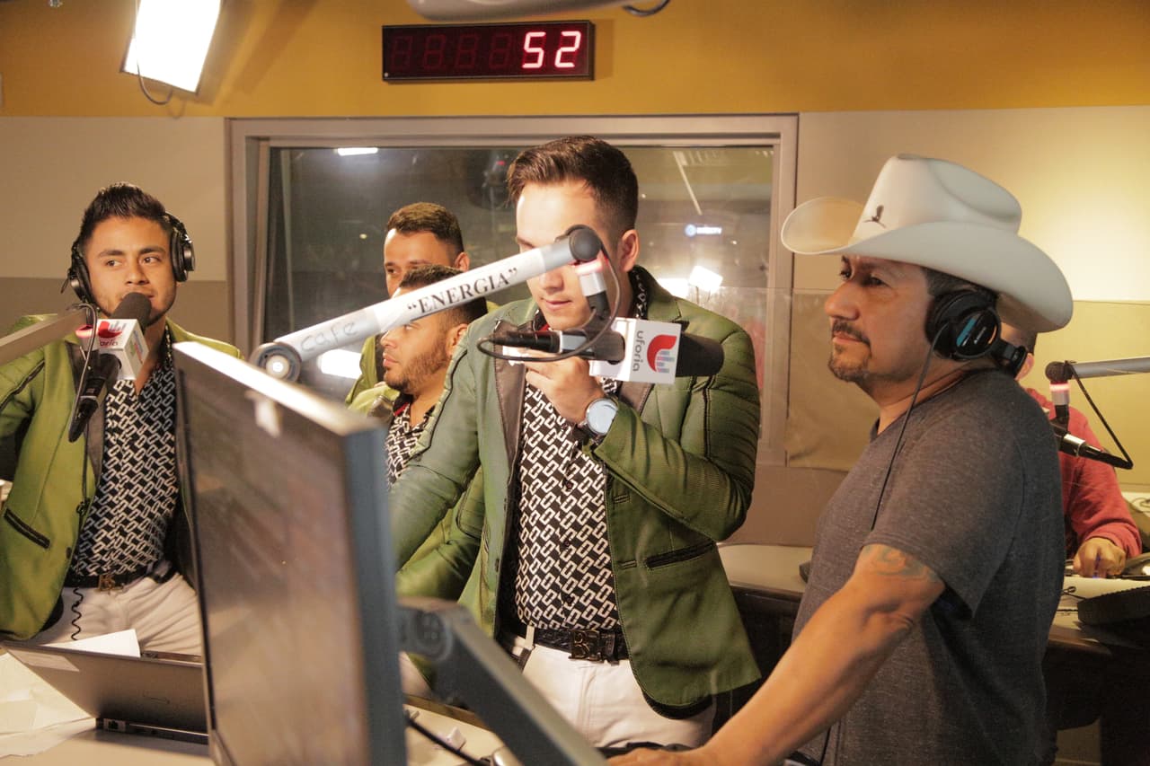 El Feo no dejó pasar la oportunidad para decir que es lo que más le gusta de la banda sinaloense.