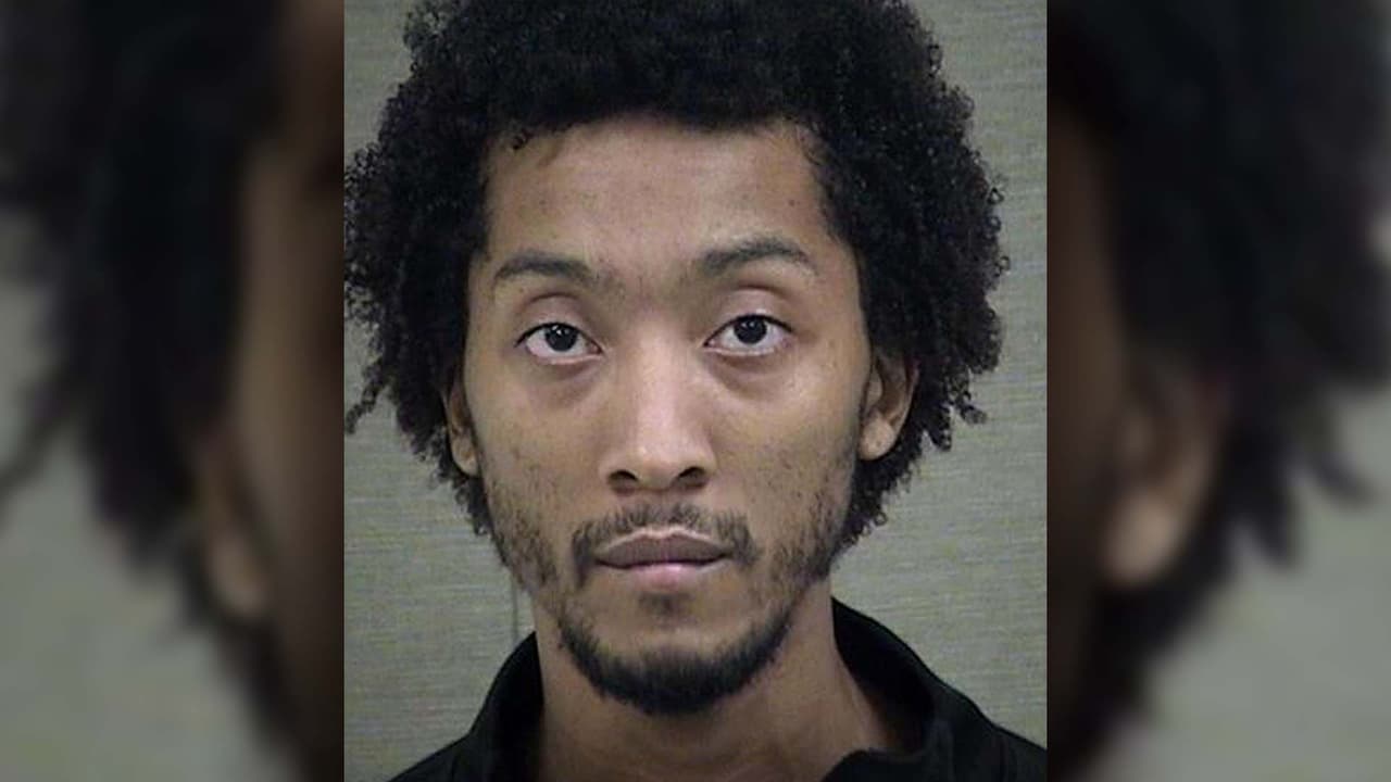 Maestro del condado de Harnett enfrenta cargos por libertades indecentes con 3 estudiantes