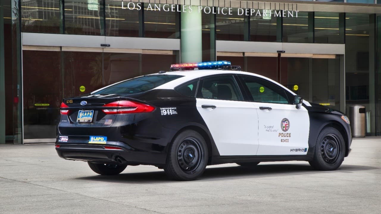 El Police Responder Hybrid Sedan logrará un consumo sustancialmente menor al logrado por el Police Interceptor actual, con motores V6 –EcoBoost doble turbo y de aspiración natural- con base en el más pesado Ford Taurus que la compañía ofrece actualmente.