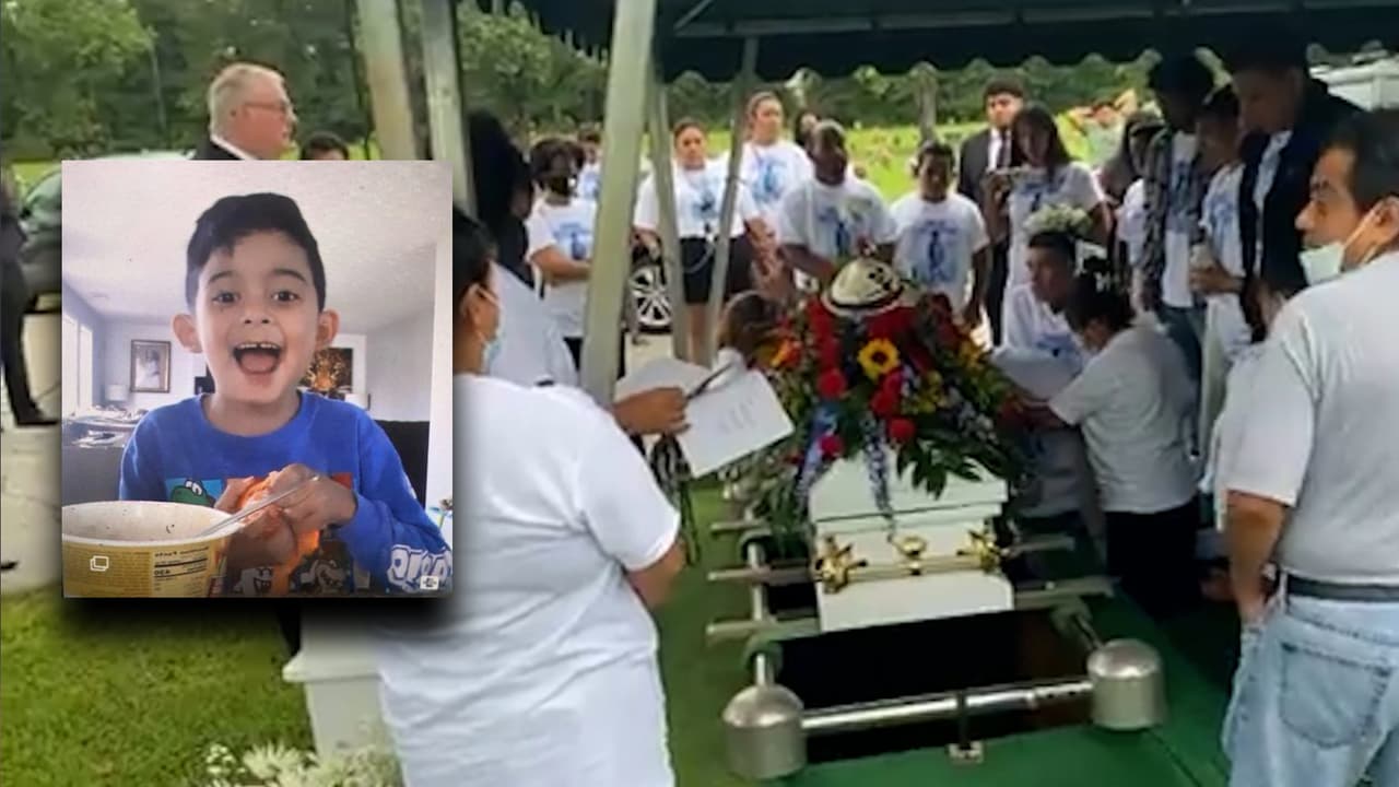 “¡Corazón! ¡perdóname!”: Dan el último adiós al niño de 6 años que murió tras desaparecer en Panama City Beach