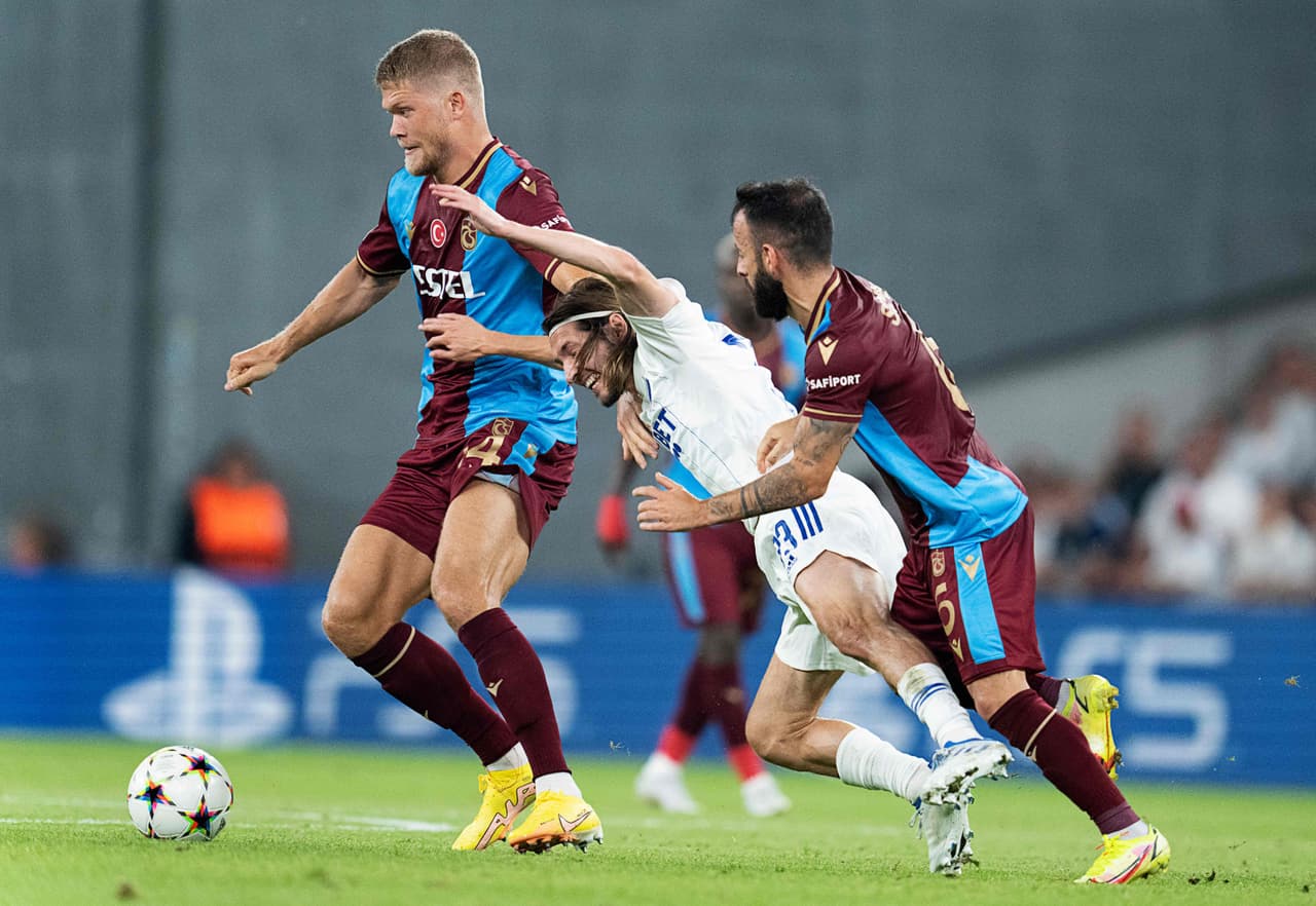 Grandes emociones se vivieron en los primeros juegos de la ida de los Playoffs de la Champions League: Rangers 2-2 PSV, Copenhague 2-1 Trabzonsport y Bodo/Glimt 1-0 Dinamo Zagreb.