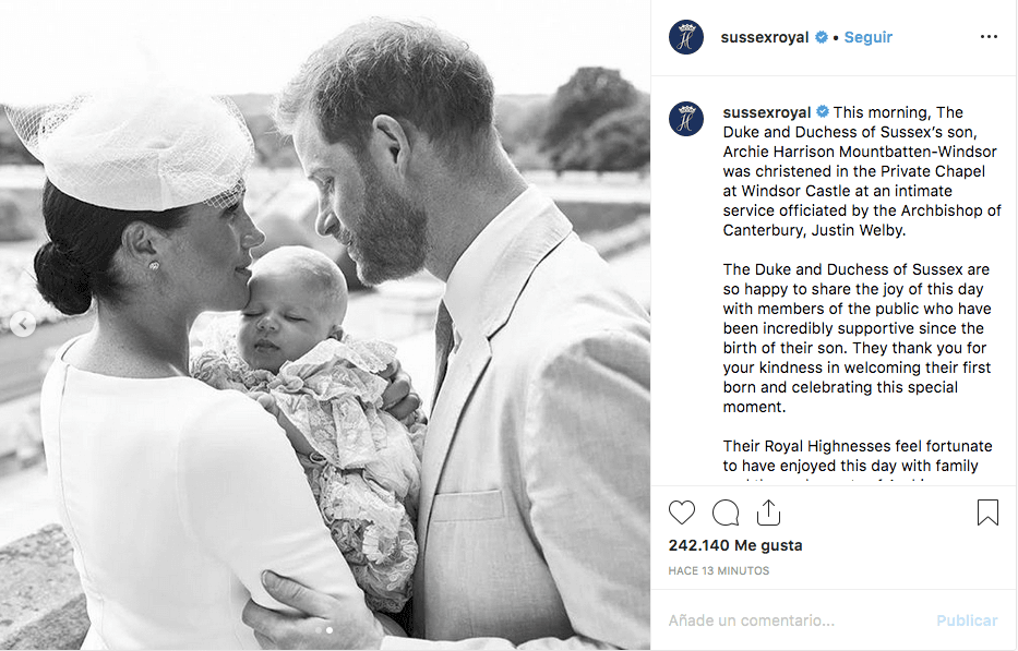 La última ocasión en que el mundo pudo ver cómo luce Archie fue precisamente en su pasado segundo cumpleaños, el 6 de mayo. Ese día, sus padres
<b><a href="https://www.univision.com/famosos/archie-harrison-nueva-foto-cumpleanos" target="_blank">dieron a conocer una nueva foto del niño </a></b>a través del sitio oficial de su fundación, Archewell.
<br>