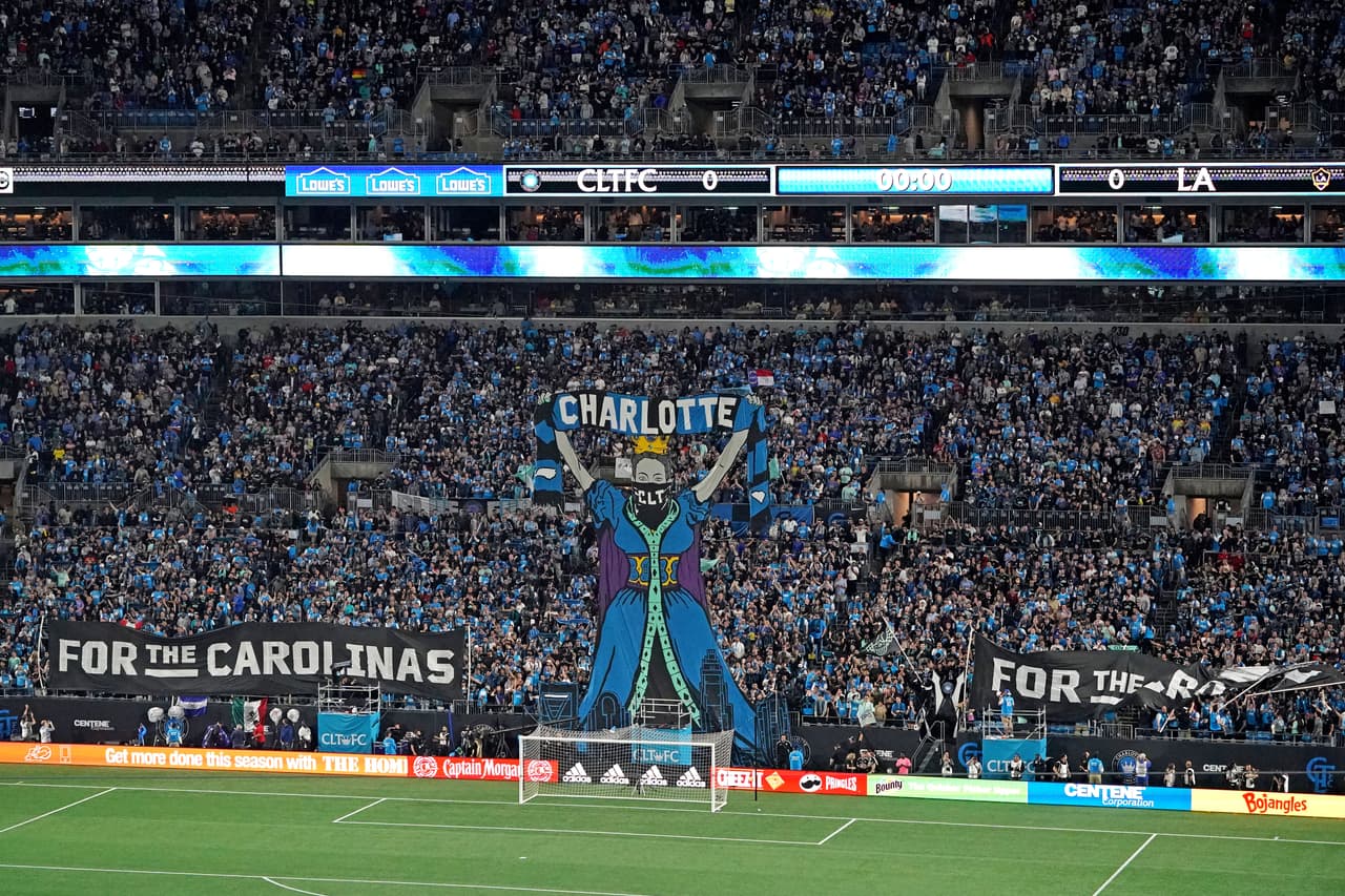 'Por las Carolinas'.
<br>