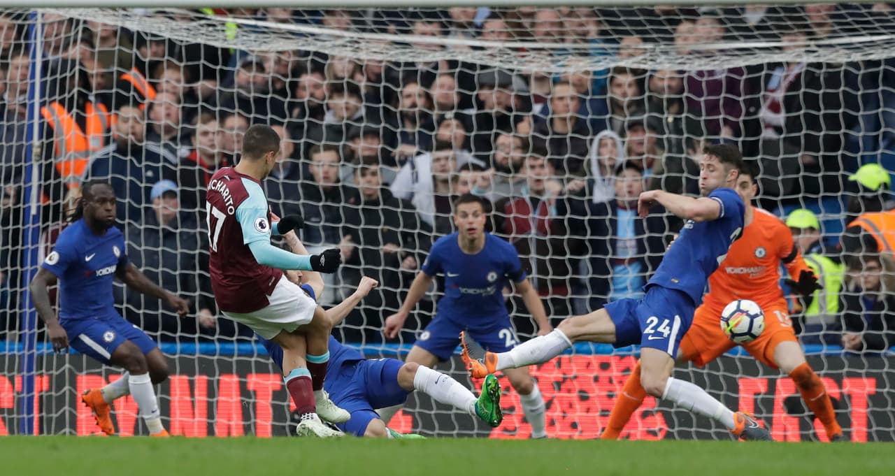La secuencia del gol de Hernández ¡Qué golazo!