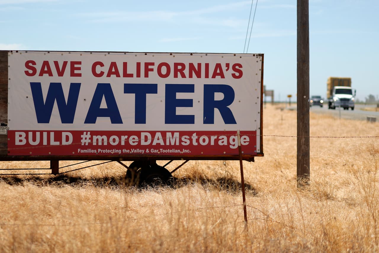 Eentre los años 2000 al 2020, las gráficas permiten identificar cambios drásticos en las precipitaciones.