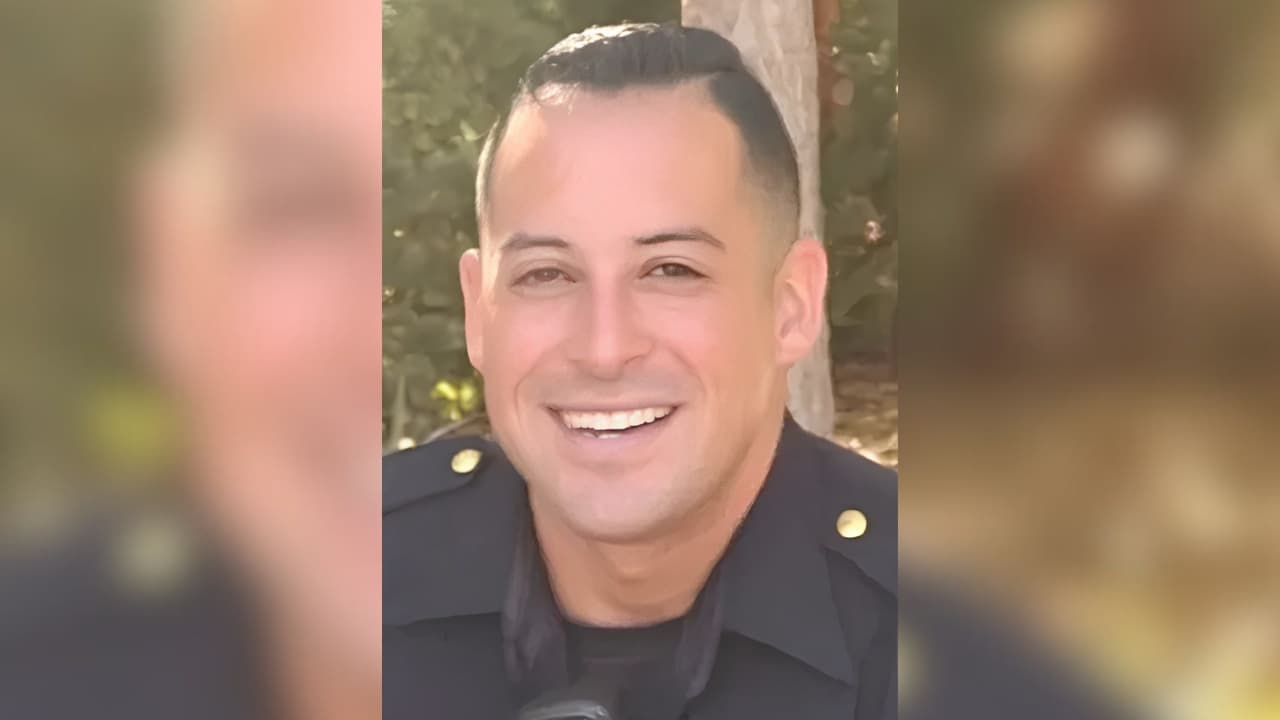 El ayudante del sheriff de San Mateo, Steven Romero, habría estrangulado a su hijo de 5 años.