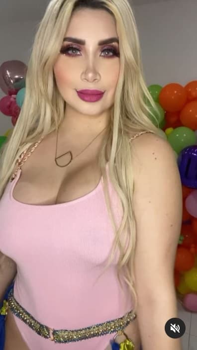 "Un besito a 'La Bebeshita', gracias por estar en la nota", dijo, "no sé qué le puso Nicolás".
<br>