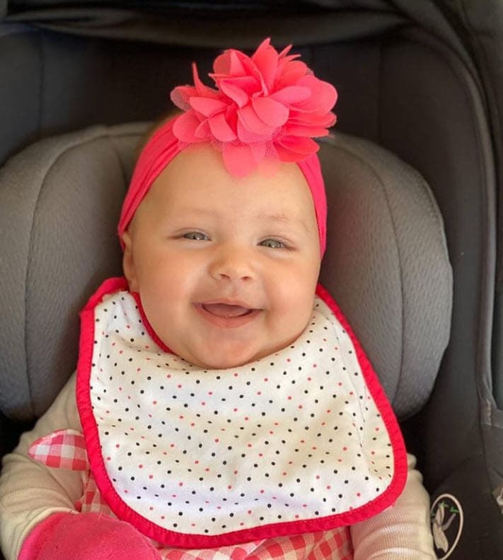 El empresario se convirtió en padre por tercera ocasión el pasado 12 de octubre
<b> <a href="https://www.univision.com/famosos/marlene-favela-da-luz-a-su-primera-hija-fotos" target="_blank">cuando nació Bella</a></b>, la primera hija de Favela.
<br>