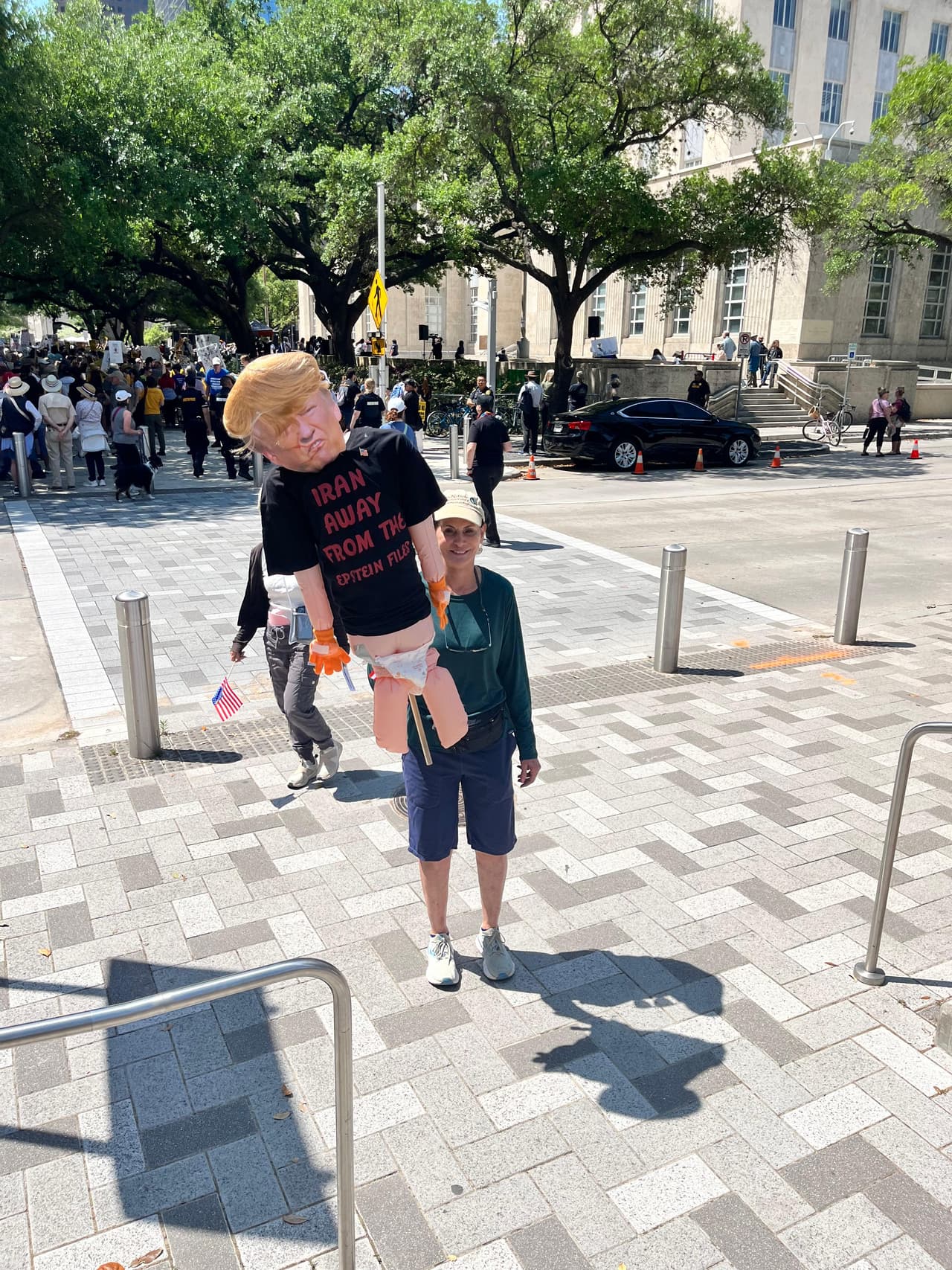 Deysy Ríos, reportera de N+ Univision 45, destacó que esta tercera edición de la protesta muestra
<b>una organización más robusta y una mayor diversidad de reclamos que las anteriores.</b>