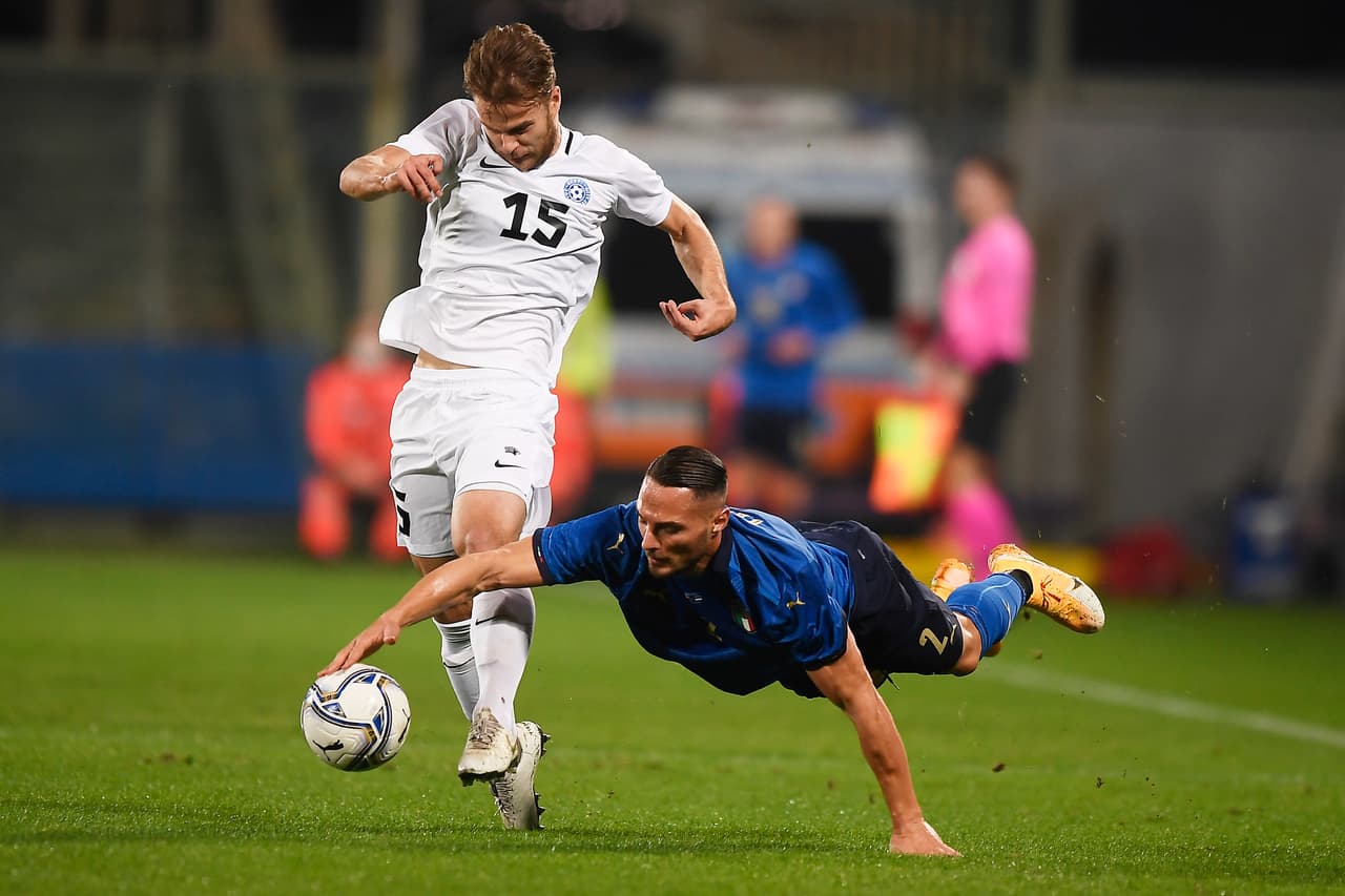 Italia 4-0 Estonia | Grifo (14’, 75’), Bernardeschi (27’) y Orsolini (86’) hicieron los de la goleada. Italia se medirá a Polonia y Estonia a Macedonia del Norte en la quinta fecha de la Nations League.