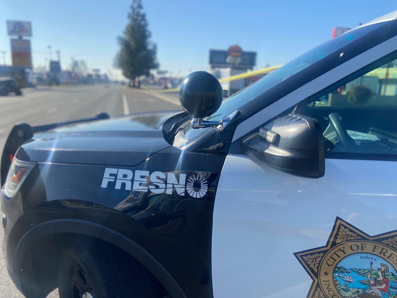 Mujer recibe múltiples disparos en el suroeste de Fresno; la policía ya investiga