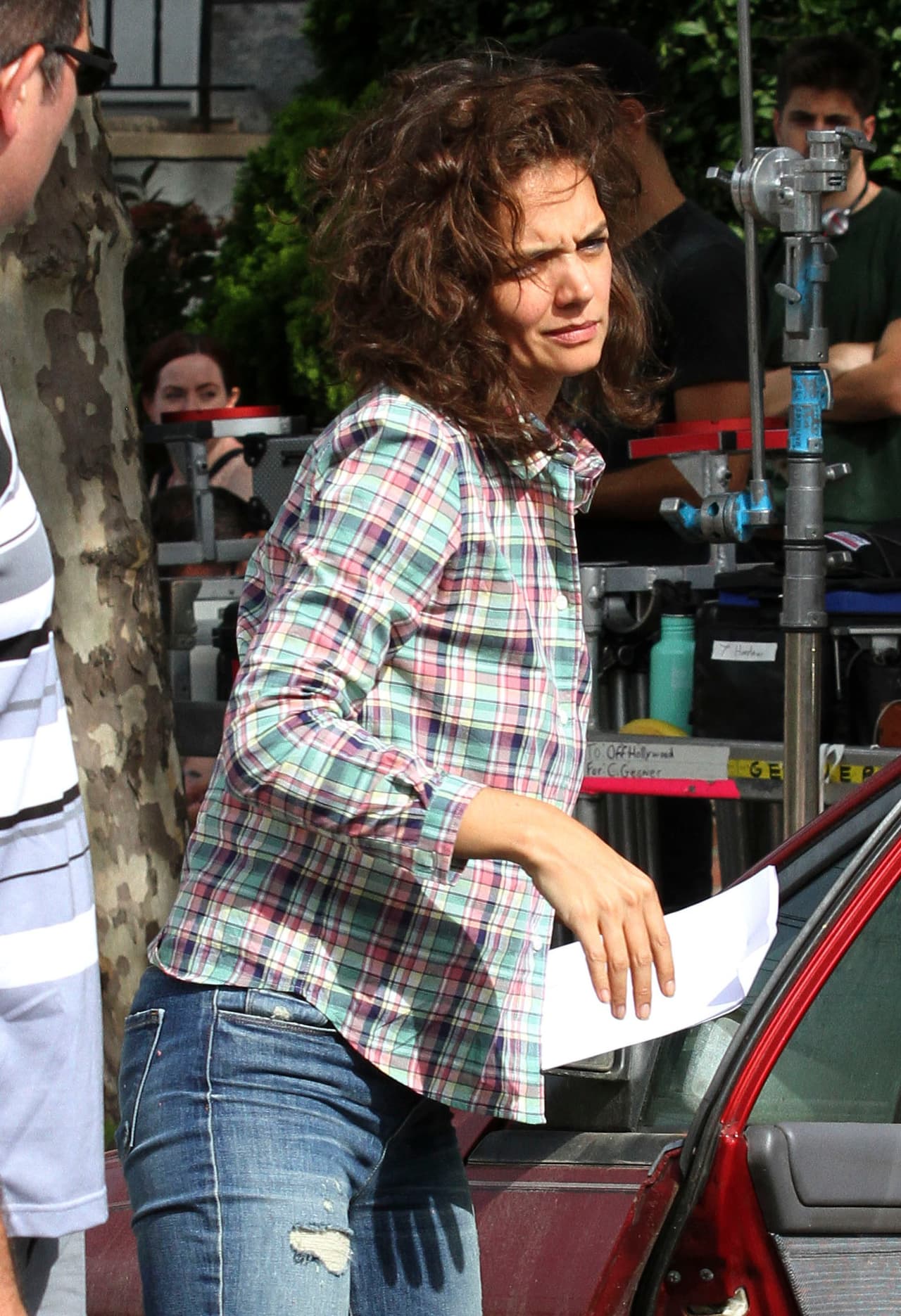 La actriz dejó ver su sonrisa imperfecta al filmar su nueva película.