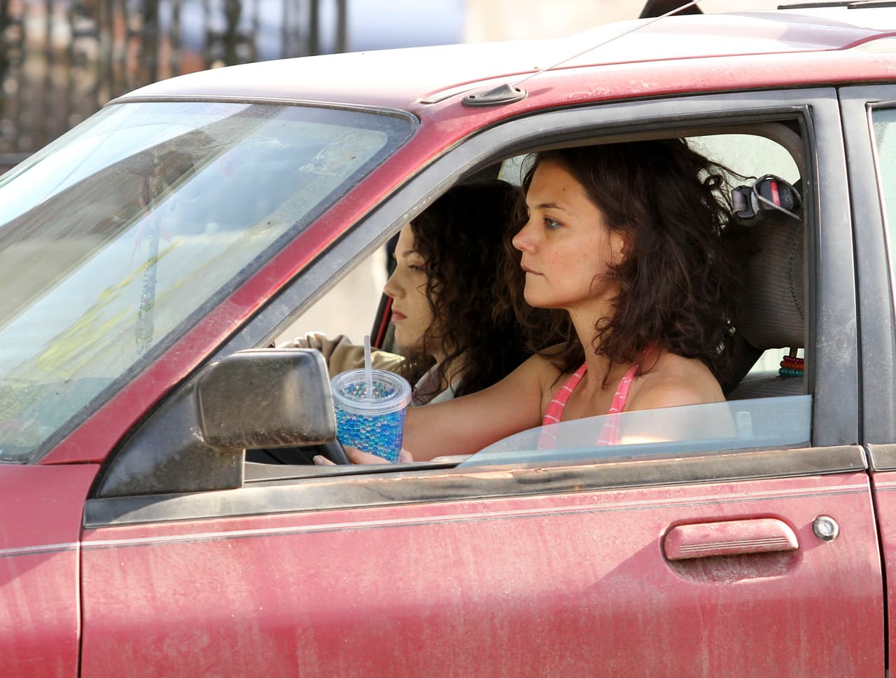 La actriz dejó ver su sonrisa imperfecta al filmar su nueva película.