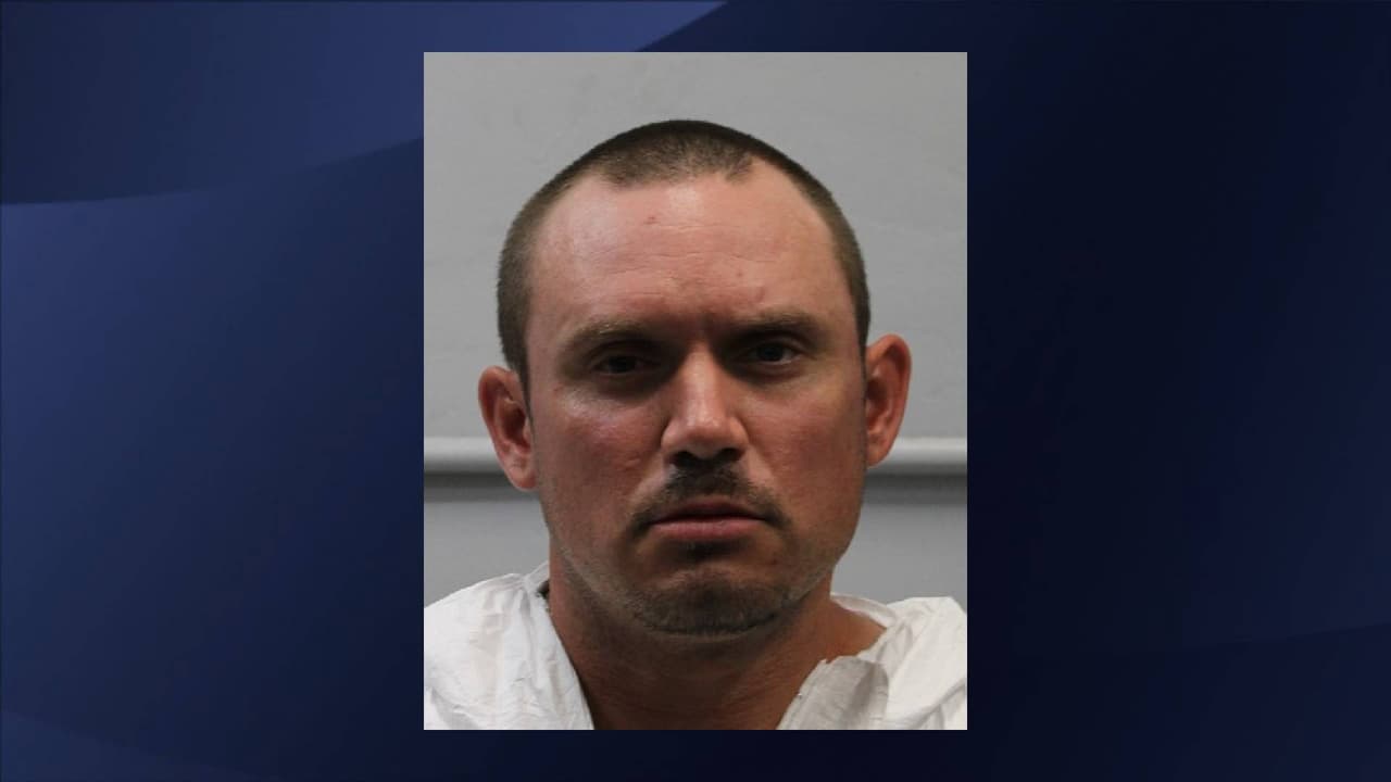 Empleado es asesinado en una farmacia de Mesa; hay un sospechoso detenido