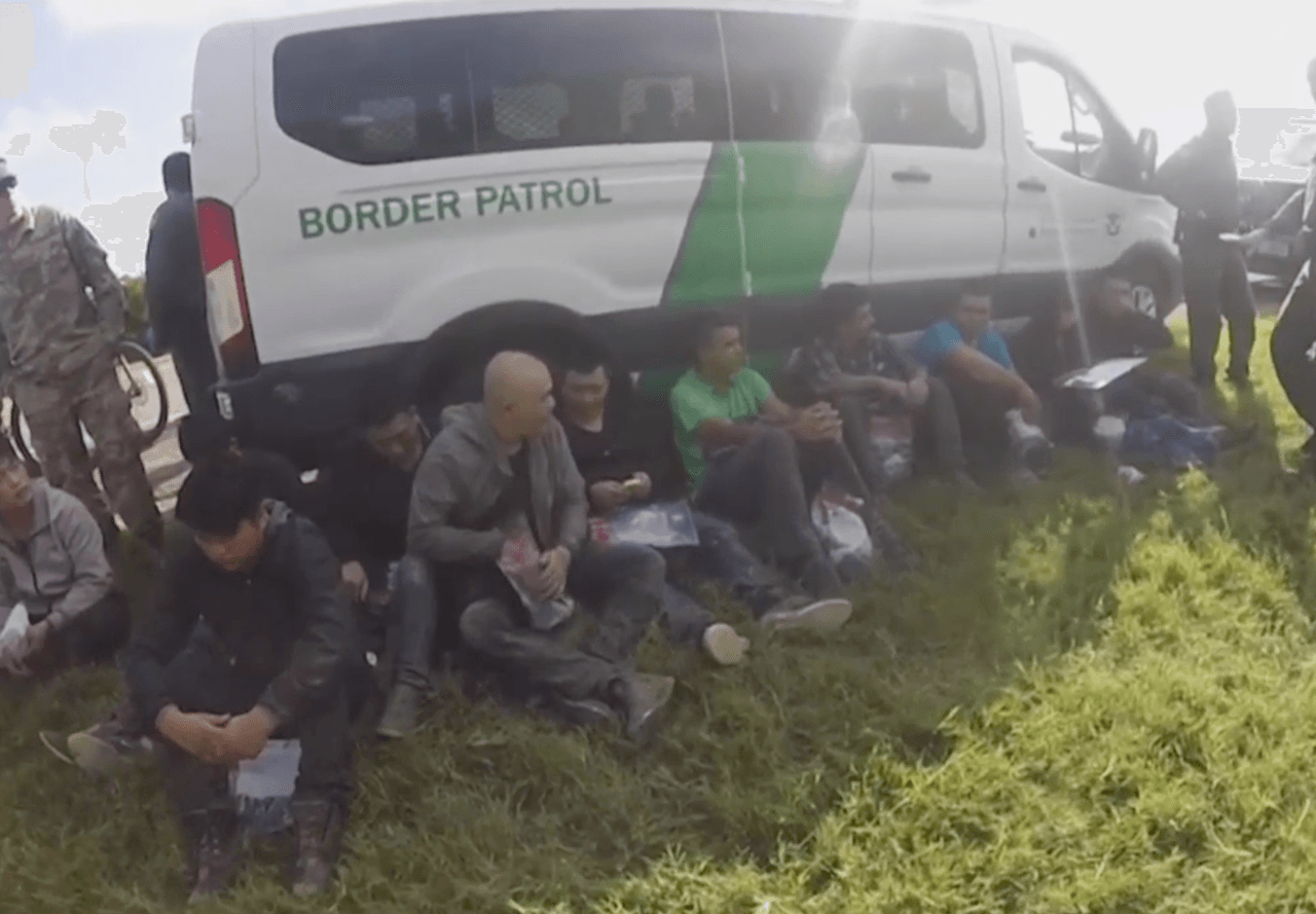 Sueños truncados, lágrimas en los ojos, impotencia: las historias de migrantes que les faltó muy poco para llegar a EEUU