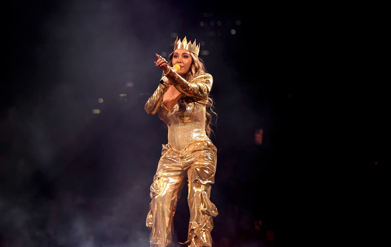 <h2 class="cms-H2-H2">Chiquis</h2>
<br>
<br>Nació el 26 de junio de 1985, en Long Beach, California, Estados Unidos y cumplirá 38 años en 2023.