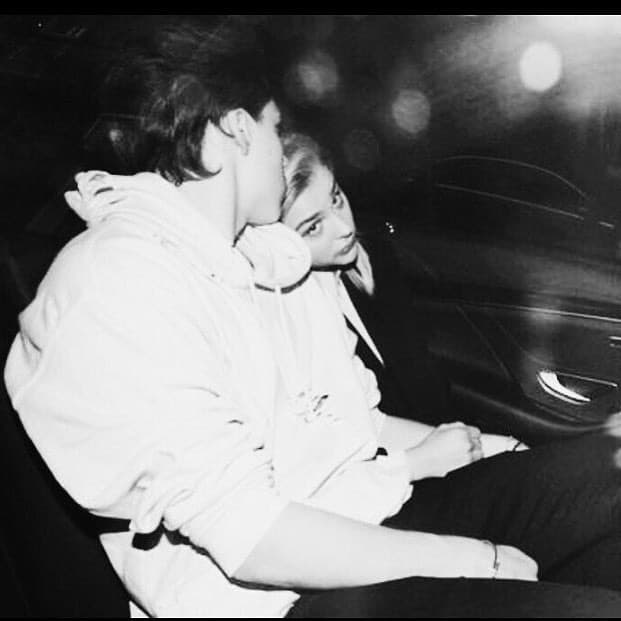 Le siguieron varias tiernas fotos más.