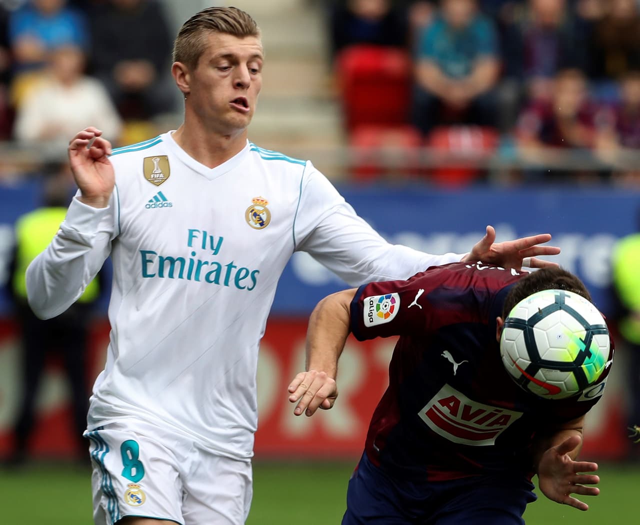 El técnico decició excluir a Toni Kroos por Karim Benzema para buscar ser aún más ofensivo. El cambio fue al minuto 26 del segundo tiempo.