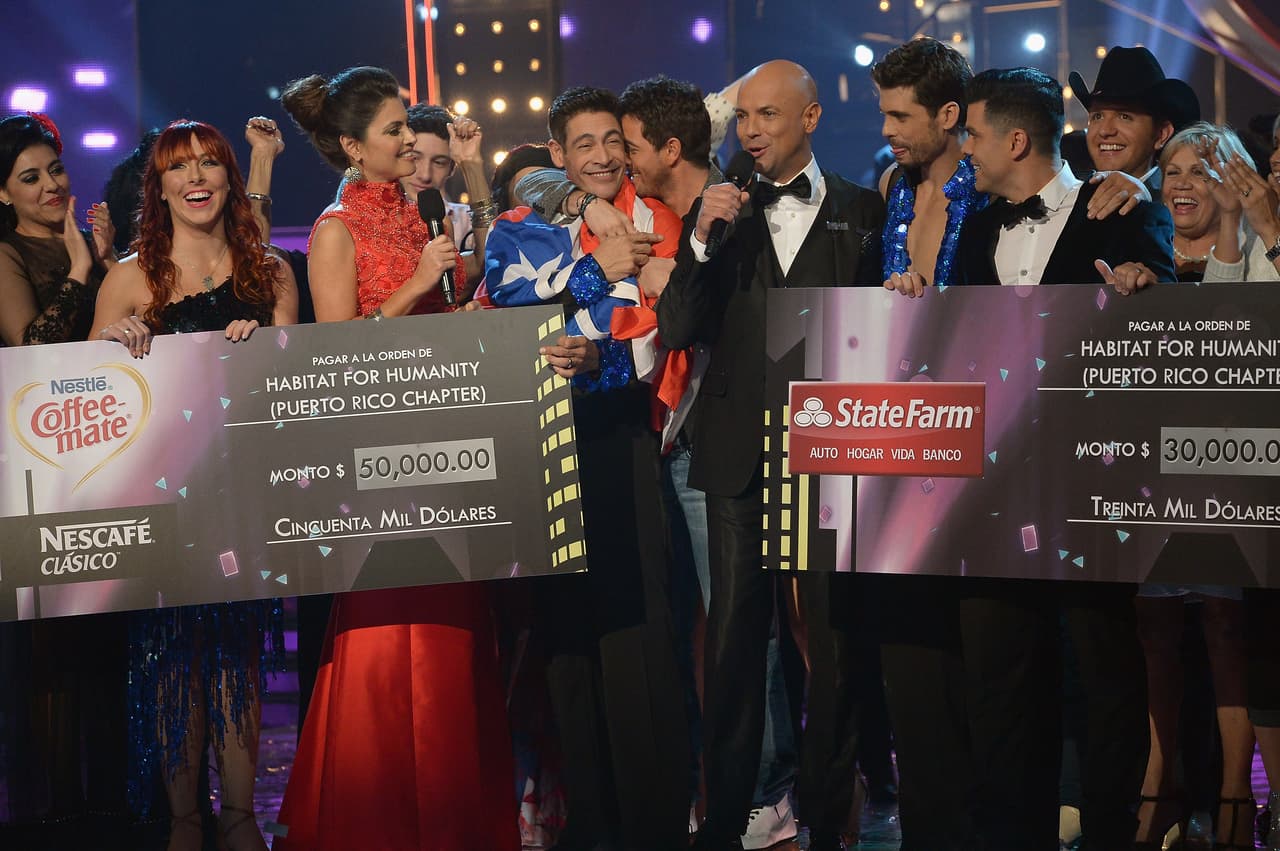 La gran final de Mira Quién Baila 2013 fue disputada por Johnny Lozada y Pedro Moreno. Con el 53% de los votos, el ex de Menudo ganó 50 mil dólares para la fundación Habitat for Humanity.