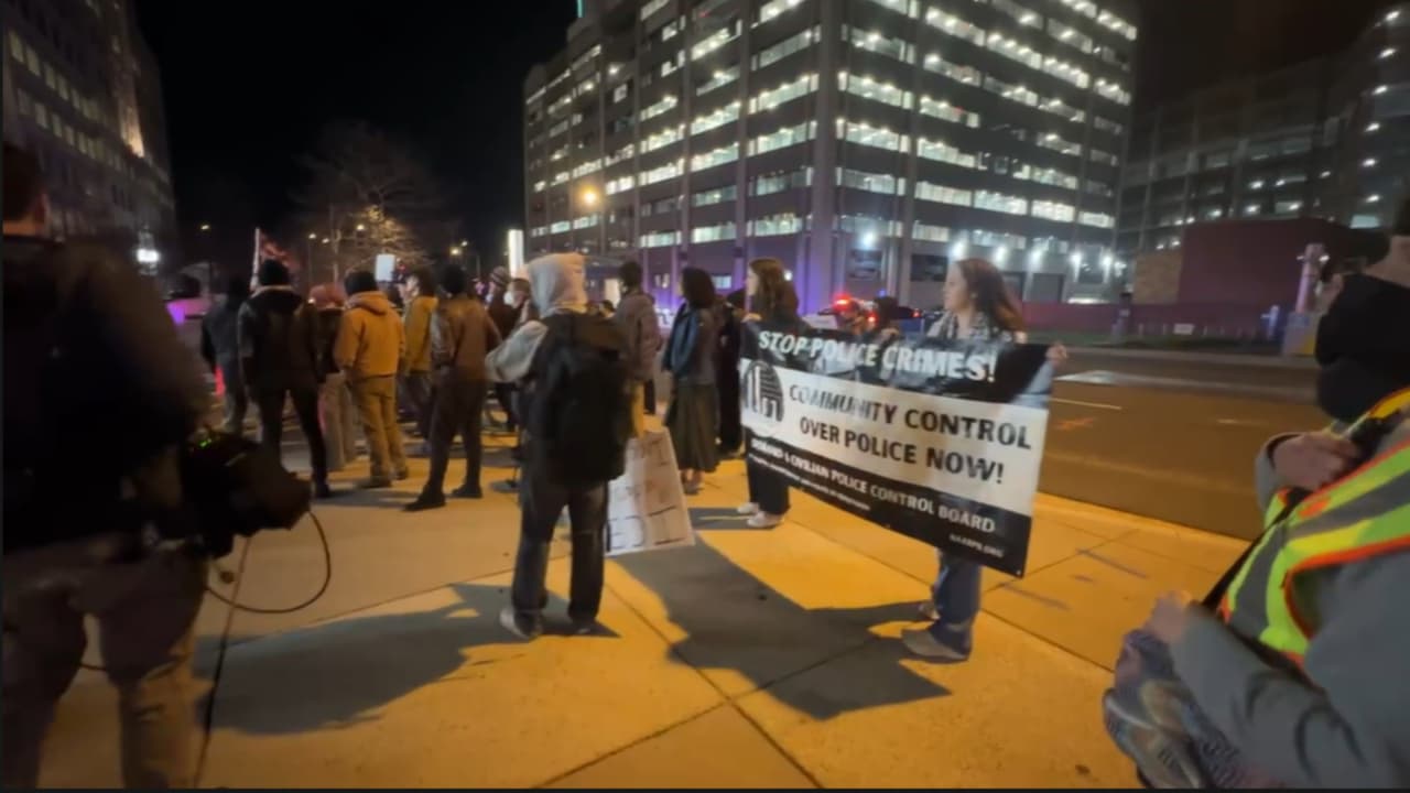 Protestan en Washington DC contra operativos de ICE tras muerte en Minneapolis
