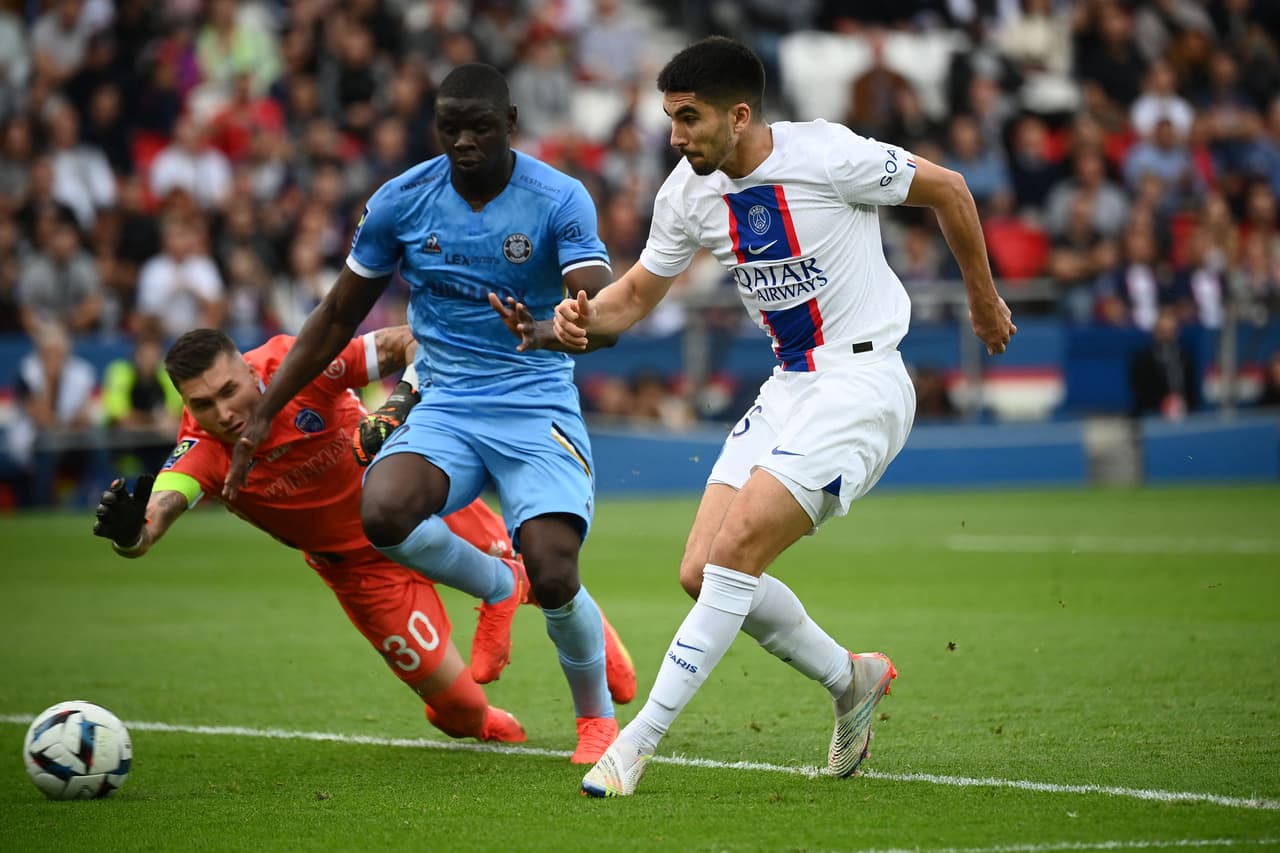 PSG remontó para vencer 4-3 al Troyes con goles de Carlos Soler, Lionel Messi, Neymar y Kylian Mbappé en la Jornada 13 de la Ligue 1.