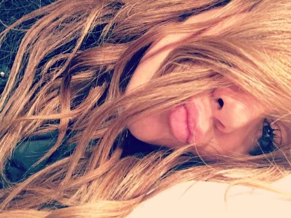 ¿Está trompuda o quiere beso? Andrea Legarreta es una 'selfie' adicta.