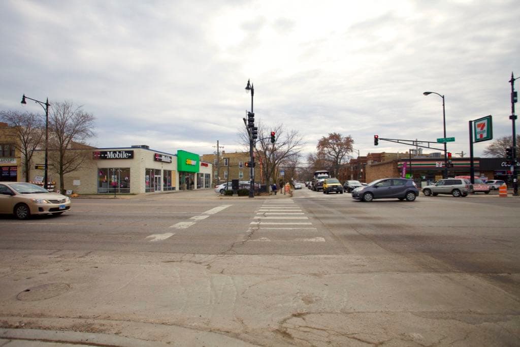 Tienda de celulares T-Mobile que fueron robadas el viernes 22 de noviembre.