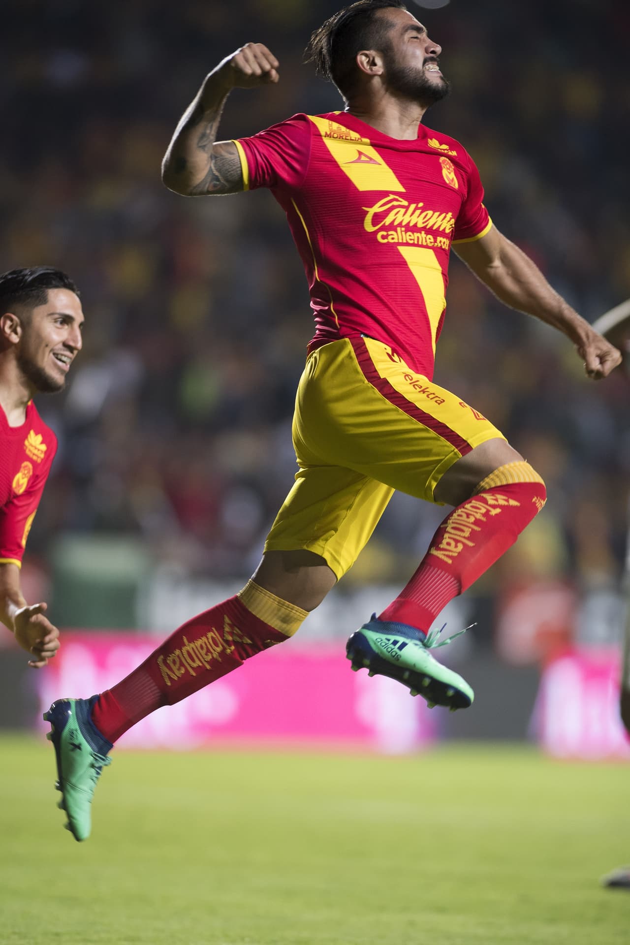 El tanto de Osuna le dio un impulso a los locales para buscar el triunfo en el estadio Morelos.